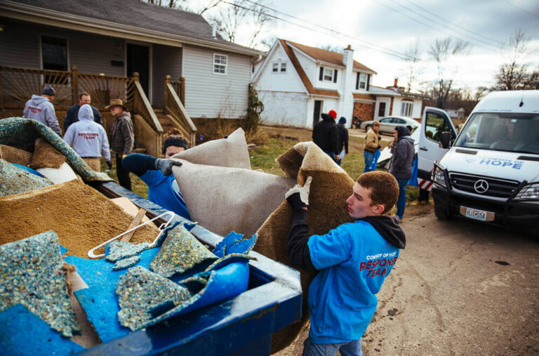 The Ultimate Guide to Choosing the Right Damage Restoration Services for Your Home